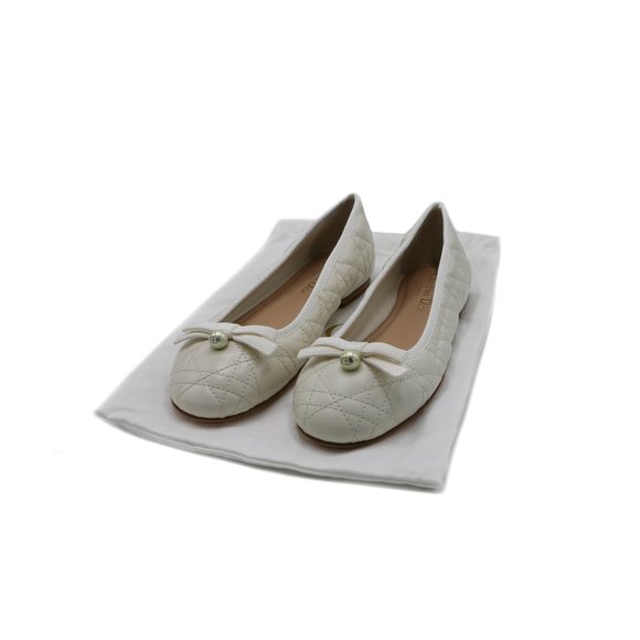 12686 - Christian Dior Ballet Flat White Quilted Cannage Calfskin Size 37 1/2 - Picture 1 of 8